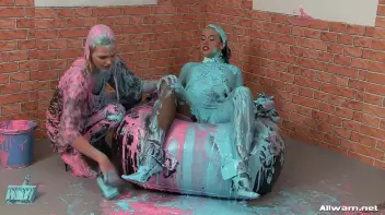 Eurobabe Painting 101 Screencap 76 on sinx.preview.netperv.com