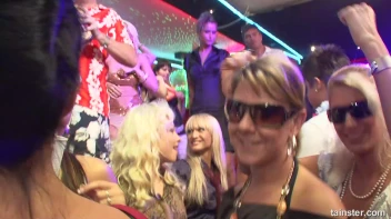 Bikini Beach Balls Part 1 - Cam 2 Screencap 12 on sinx.preview.netperv.com