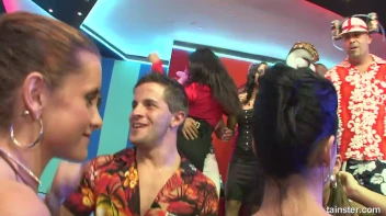 Bikini Beach Balls Part 1 - Cam 2 Screencap 16 on sinx.preview.netperv.com