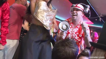 Bikini Beach Balls Part 1 - Cam 2 Screencap 23 on sinx.preview.netperv.com