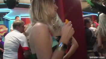 Bikini Beach Balls Part 1 - Cam 2 Screencap 33 on sinx.preview.netperv.com