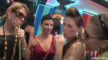 Bikini Beach Balls Part 1 - Cam 2 Screencap 43 on sinx.preview.netperv.com