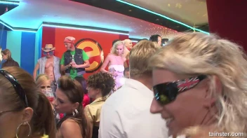 Bikini Beach Balls Part 1 - Cam 2 Screencap 44 on sinx.preview.netperv.com