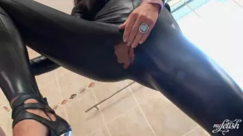 Milk Bath Screencap 25 on sinx.preview.netperv.com