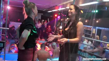 Summer Jam Bang Part 3 - Shower Cam Screencap 93 on sinx.preview.netperv.com