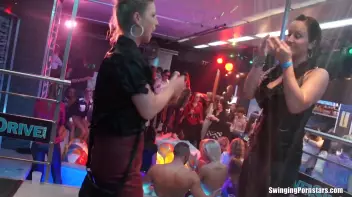 Summer Jam Bang Part 3 - Shower Cam Screencap 98 on sinx.preview.netperv.com