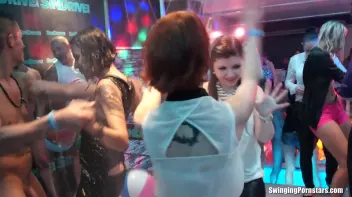 Summer Jam Bang Part 3 - Shower Cam Screencap 1 on sinx.preview.netperv.com