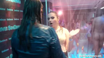 Summer Jam Bang Part 3 - Shower Cam Screencap 55 on sinx.preview.netperv.com