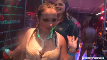 Summer Jam Bang Part 3 - Shower Cam Screencap 59 on sinx.preview.netperv.com