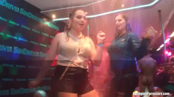 Summer Jam Bang Part 3 - Shower Cam Screencap 63 on sinx.preview.netperv.com