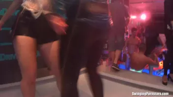 Summer Jam Bang Part 3 - Shower Cam Screencap 72 on sinx.preview.netperv.com