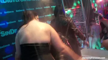 Summer Jam Bang Part 3 - Shower Cam Screencap 75 on sinx.preview.netperv.com