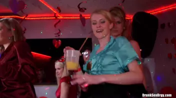 Valentine's Day Vaginas Part 3 - Cam 4 Screencap 34 on sinx.preview.netperv.com