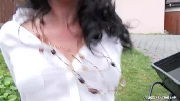 Golden Day Showers Screencap 38 on sinx.preview.netperv.com