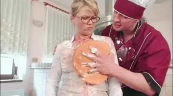 Cake Party Part 1 Screencap 35 on sinx.preview.netperv.com