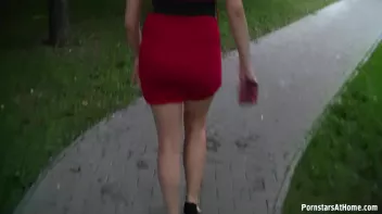 Bus Stop Babe Gives Killer Blowjobs Screencap 26 on sinx.preview.netperv.com
