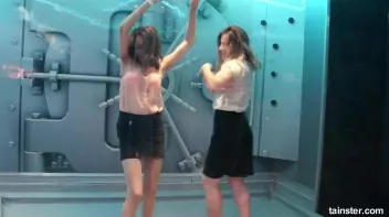 Spectacular wetlook dancing Screencap 24 on sinx.preview.netperv.com