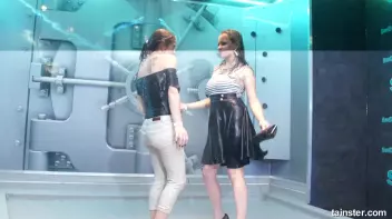 Spectacular wetlook dancing Screencap 60 on sinx.preview.netperv.com