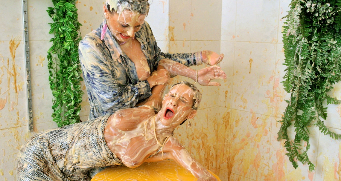 Pudding Factory Food Fight on sinx.preview.netperv.com