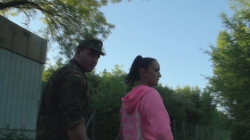 Perverser Soldat überschreitet Grenzen Screencap 19 on sinx.preview.netperv.com