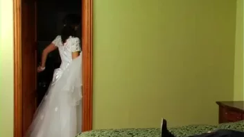 Brides-To-Be Get In Sexy Catfight Screencap 5 on sinx.preview.netperv.com