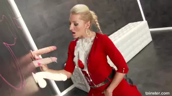 I pick you the Middle Dick! Screencap 25 on sinx.preview.netperv.com