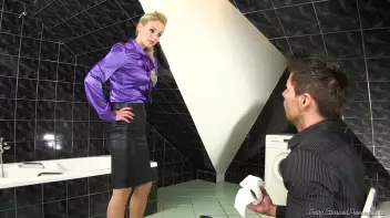 Classy Chick Needs A Piss Slap To The Face! Screencap 3 on sinx.preview.netperv.com