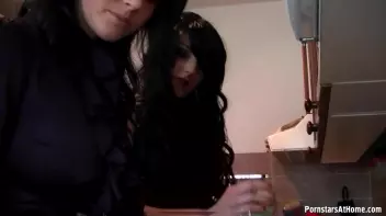 Eurobabes Just Don't Know How To Bake... Screencap 5 on sinx.preview.netperv.com