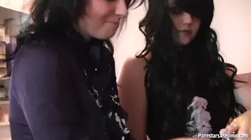 Eurobabes Just Don't Know How To Bake... Screencap 23 on sinx.preview.netperv.com