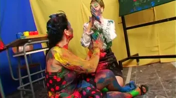 Painting Lesson Turns Messy Screencap 62 on sinx.preview.netperv.com