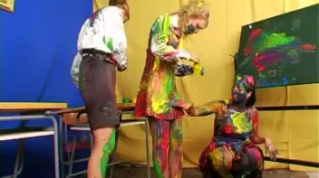 Painting Lesson Turns Messy Screencap 78 on sinx.preview.netperv.com