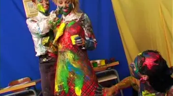 Painting Lesson Turns Messy Screencap 79 on sinx.preview.netperv.com