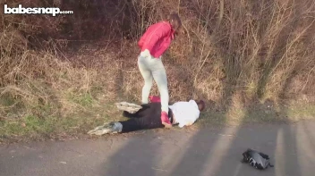 Skating Into A Catfight Disaster! Screencap 6 on sinx.preview.netperv.com