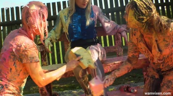 Babes Painting Project Gets Messy Screencap 21 on sinx.preview.netperv.com