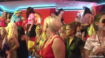 Bikini Beach Balls Part 1 - Cam 1 Screencap 19 on sinx.preview.netperv.com