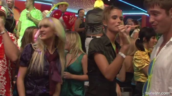 Bikini Beach Balls Part 1 - Cam 1 Screencap 27 on sinx.preview.netperv.com