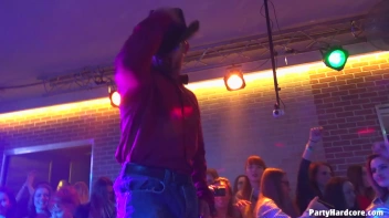 Party Hardcore Gone Crazy Vol. 40 Single Cut: Part 1 - Main Edit Screencap 31 on sinx.preview.netperv.com