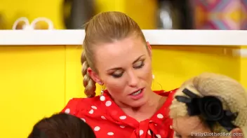 Cooking Up A Hot Pussy Feast In The Kitchen Screencap 98 on sinx.preview.netperv.com