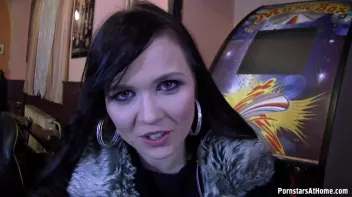 The No Fear Queen Of Public Blowjobs Screencap 10 on sinx.preview.netperv.com