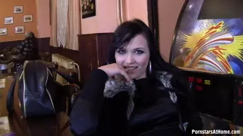 The No Fear Queen Of Public Blowjobs Screencap 15 on sinx.preview.netperv.com