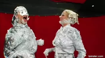 Massive, Sexy Foam Fight Screencap 45 on sinx.preview.netperv.com