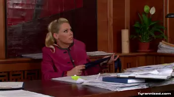 Sexy Secretary Screencap 16 on sinx.preview.netperv.com