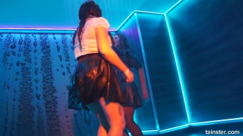 What a Glorious Feelin' Dancing In The Rain Screencap 3 on sinx.preview.netperv.com