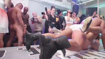 Party Hardcore Gone Crazy Vol. 29 Part 2 - Cam 1 Screencap 4 on sinx.preview.netperv.com