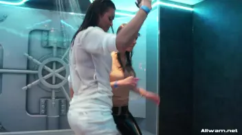 Babes On Wetlook Display Screencap 46 on sinx.preview.netperv.com