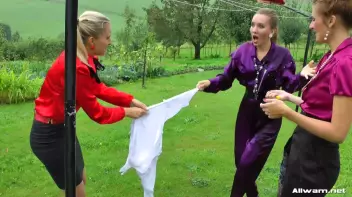 Sudsy Wetlook Washing Screencap 20 on sinx.preview.netperv.com