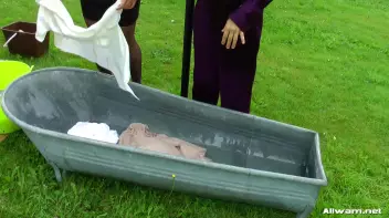 Sudsy Wetlook Washing Screencap 40 on sinx.preview.netperv.com