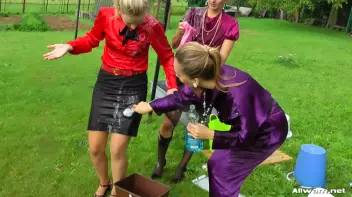 Sudsy Wetlook Washing Screencap 45 on sinx.preview.netperv.com