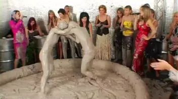 Going For Gold In The Mud Screencap 54 on sinx.preview.netperv.com