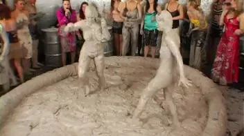 Going For Gold In The Mud Screencap 61 on sinx.preview.netperv.com